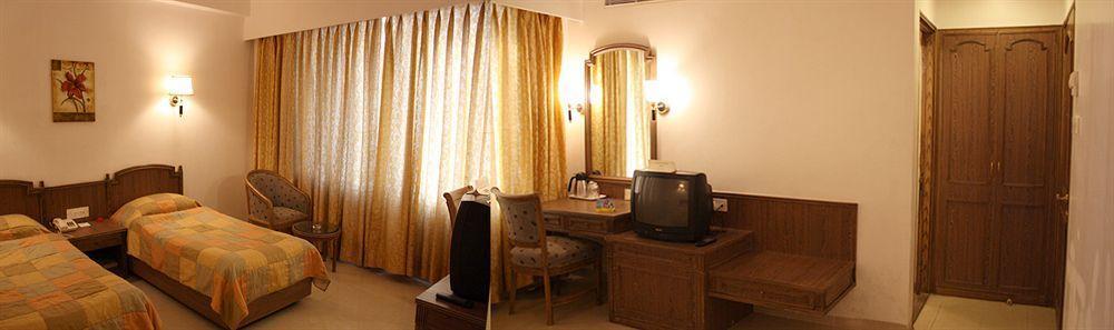 Celebrations Hotel Navi Mumbai Luaran gambar