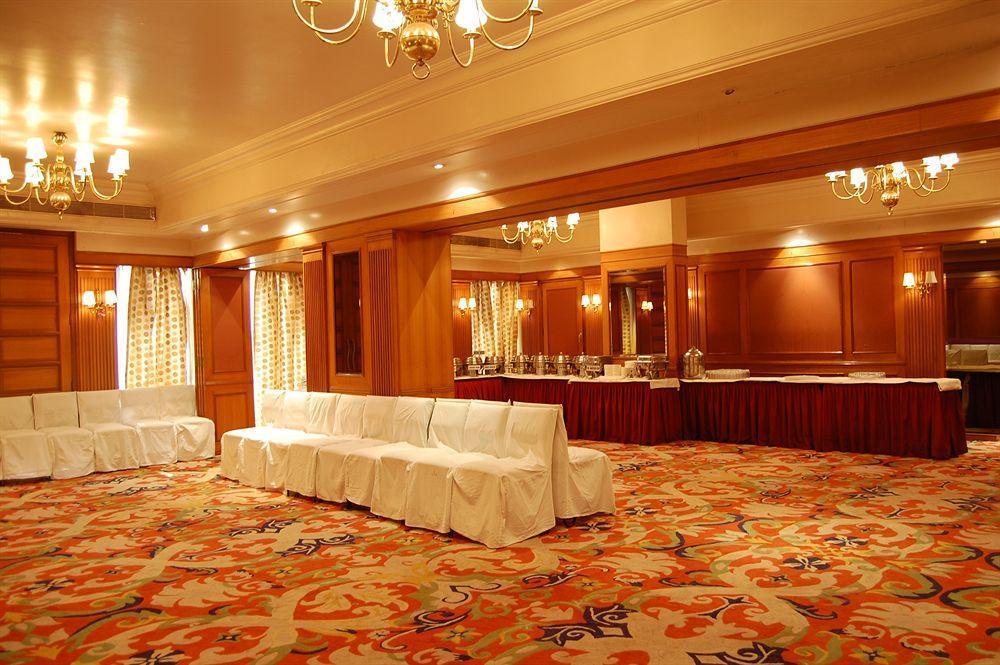 Celebrations Hotel Navi Mumbai Luaran gambar