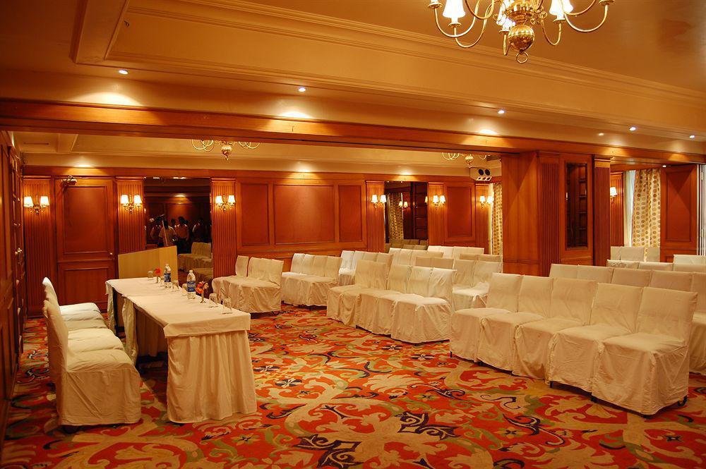 Celebrations Hotel Navi Mumbai Luaran gambar